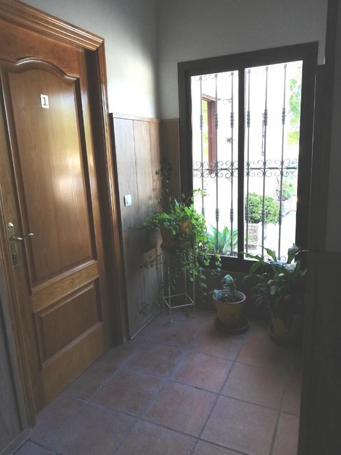 Hostal Brenaverde Gaucín Exteriör bild